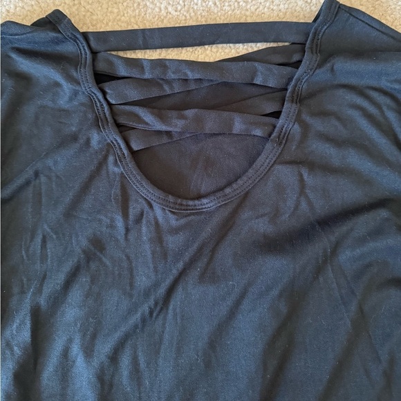 ๐Girls LS Tee๐ - Picture 3 of 4